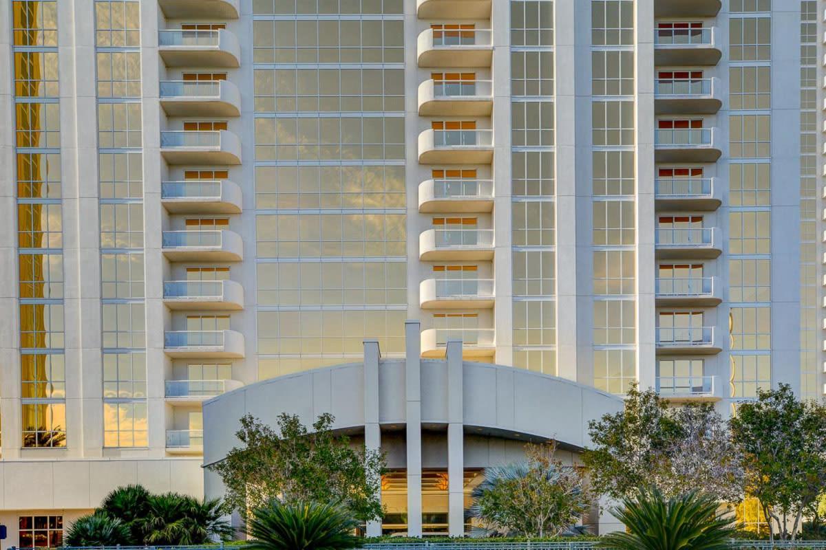 Mgm Signature-30-705 F1 Track & Strip View Balcony Las Vegas Exterior photo