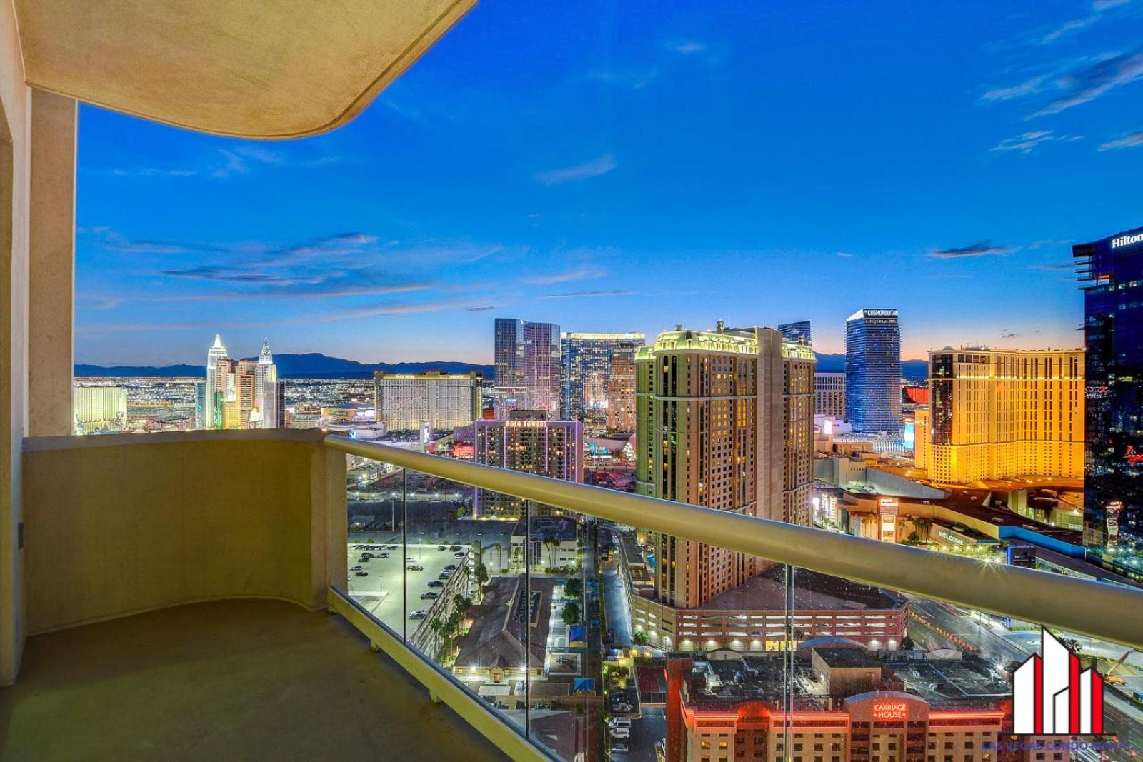 Mgm Signature-30-705 F1 Track & Strip View Balcony Las Vegas Exterior photo